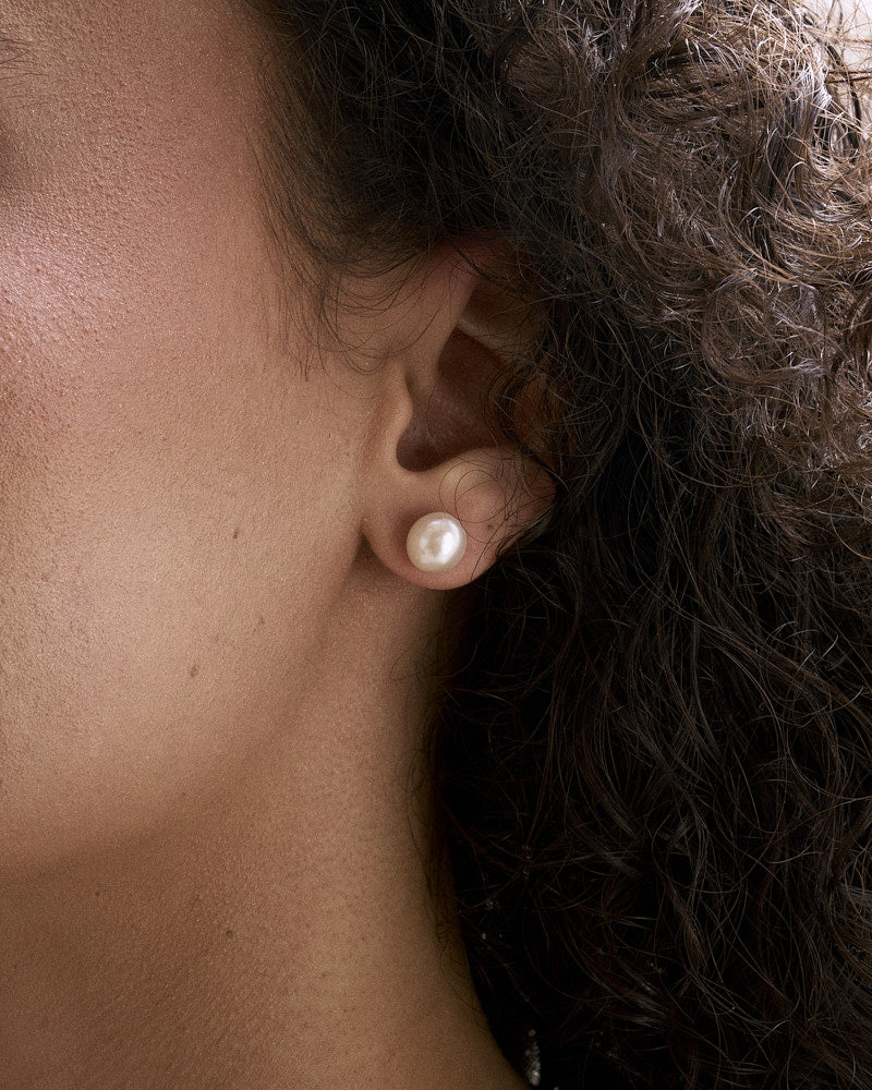 Pearl Ohrstecker Medium