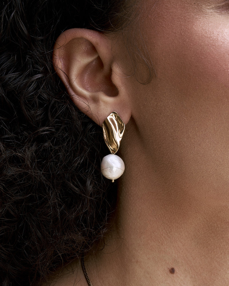 The Romantic Earrings