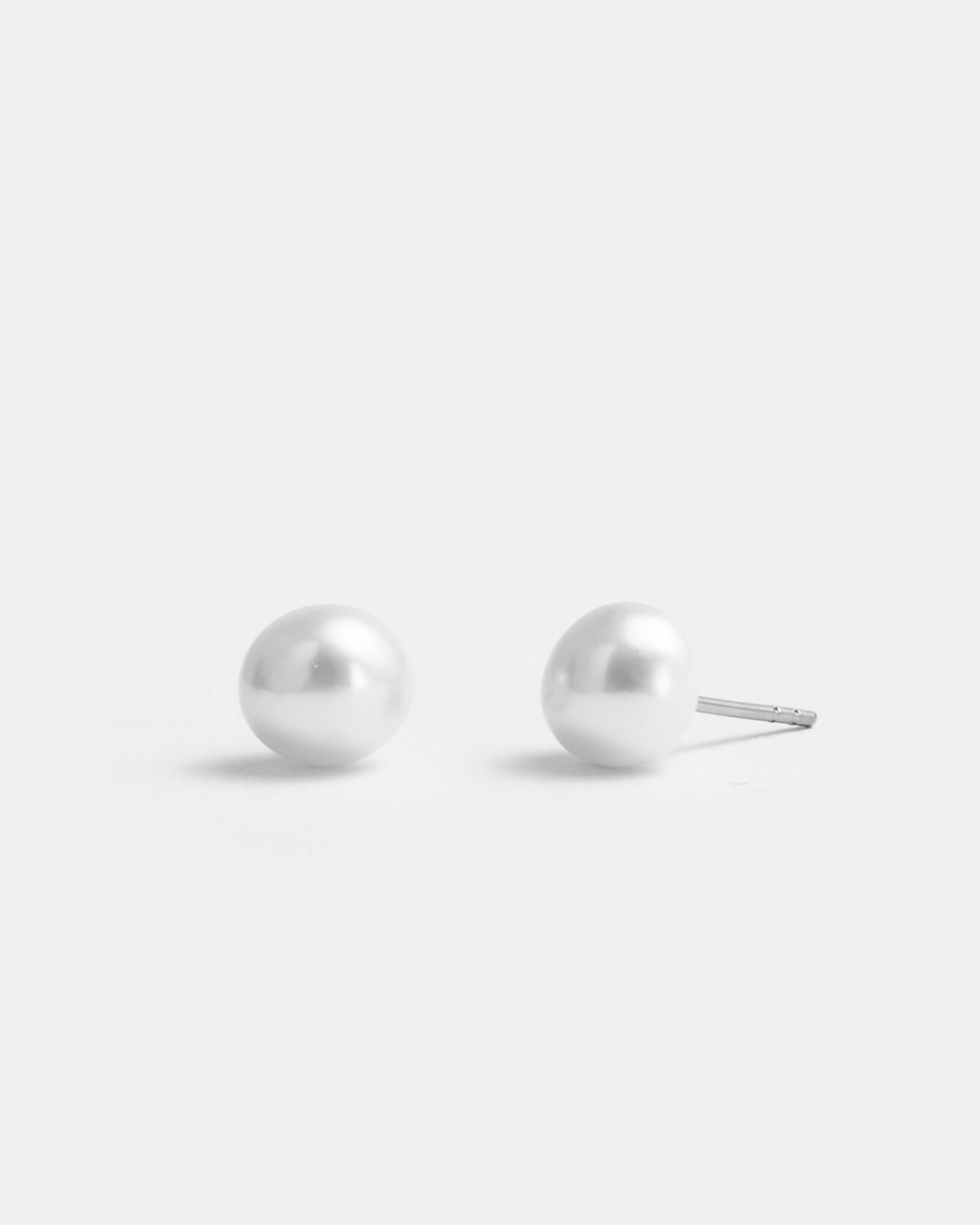 Pearl Ohrstecker Medium