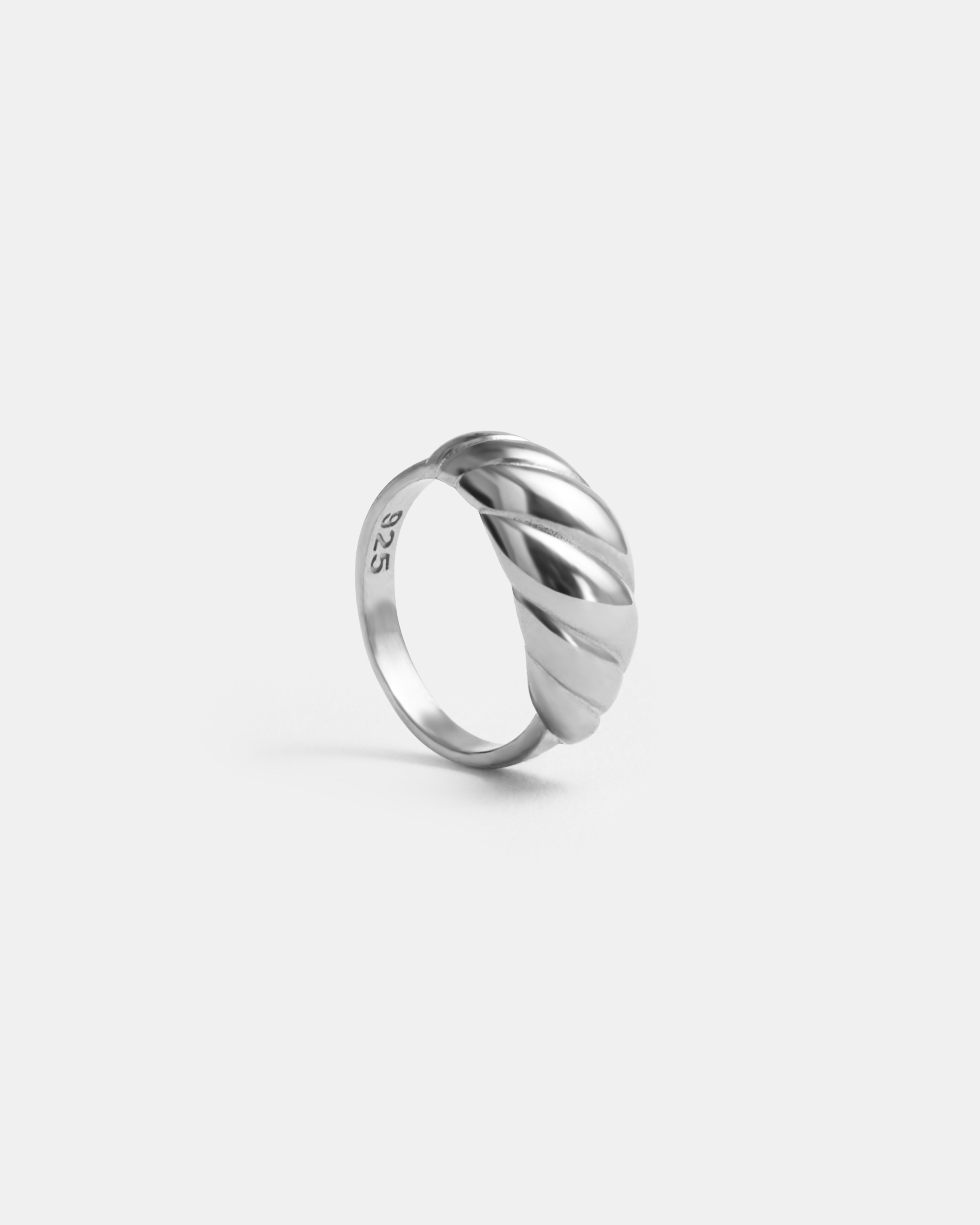 TWIST RING