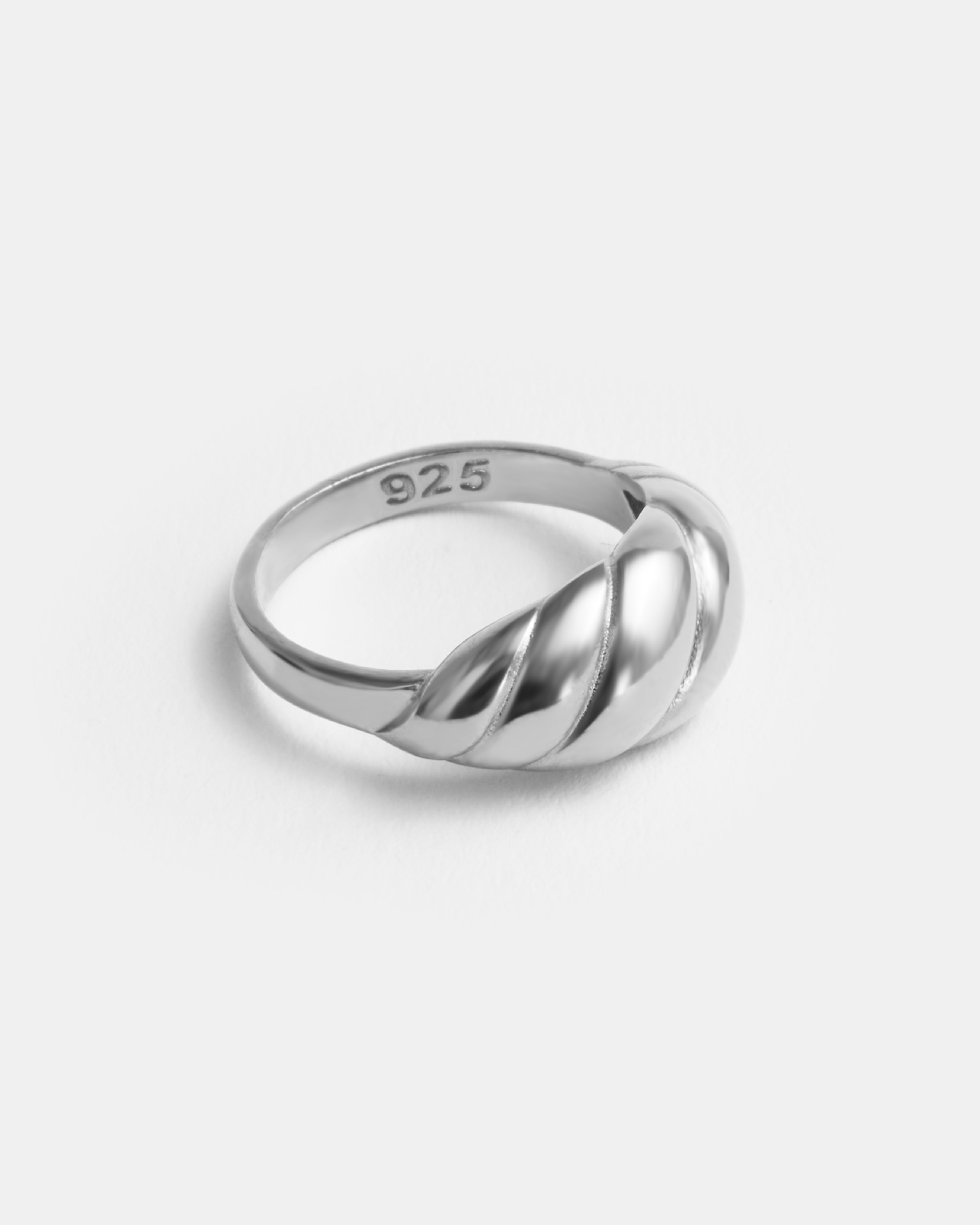 TWIST RING