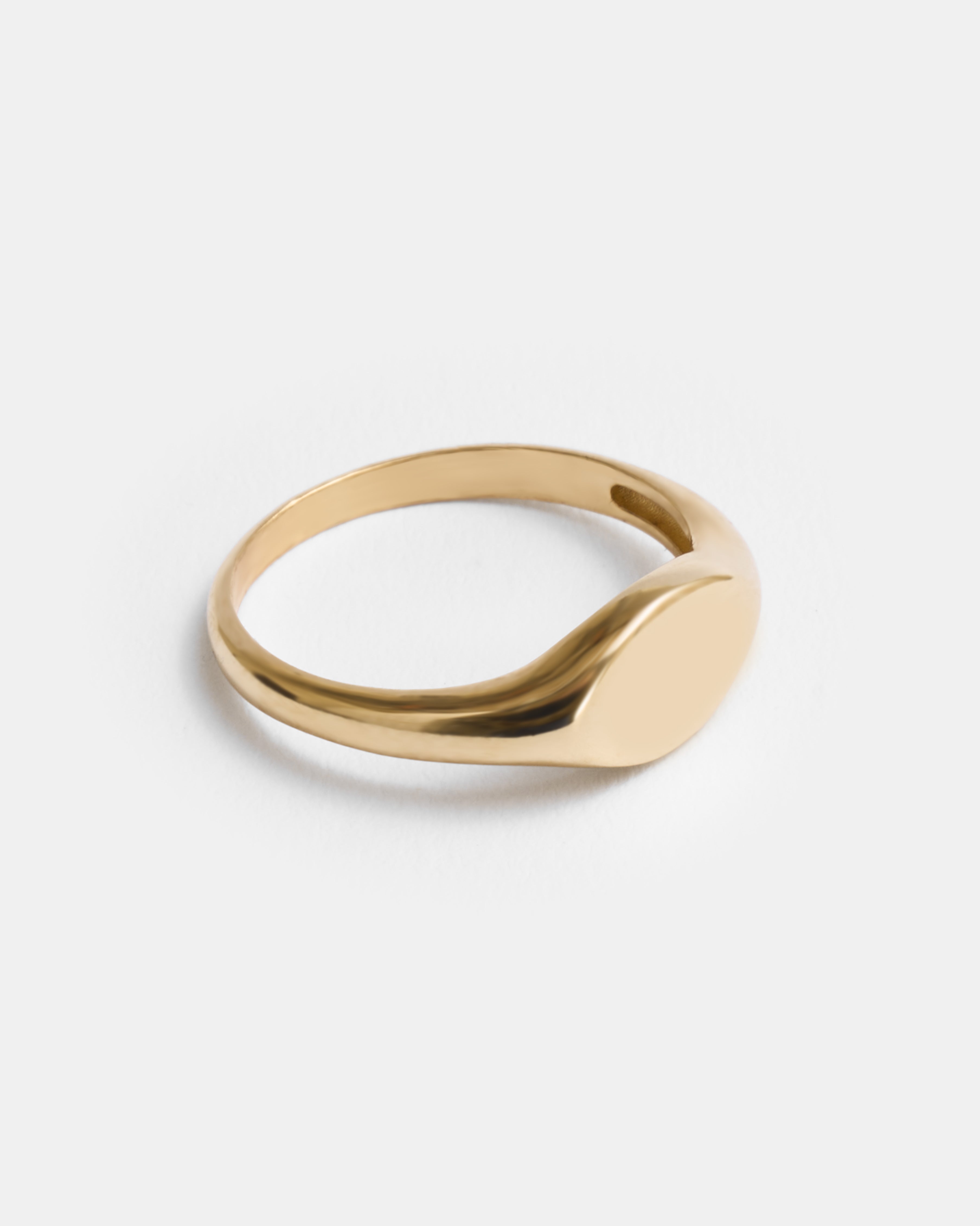 SIGNET RING